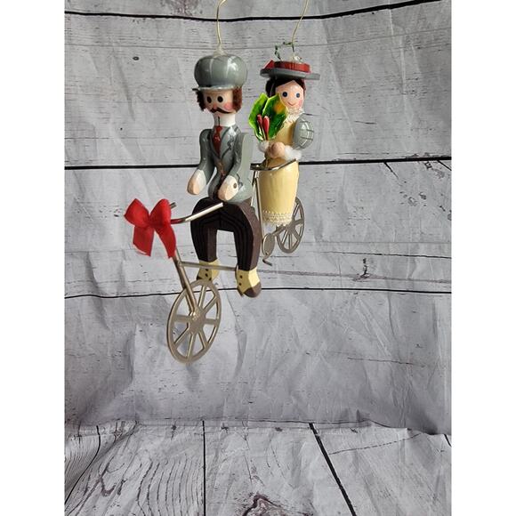 Vintage Kurt S Adler Wood Christmas Ornament 1983 Couple on Tandem Bicycle - Picture 1 of 9